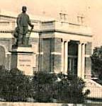 La statue de Faidherbe à Dakar.