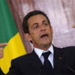 “En visite d'Etat au Sénégal, Sarkozy fait la leçon aux Africains”, déclarait le 27 juillet en Une le journal Walfadjri ( © AFP )