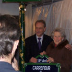 Bertrand Delanoë et Simone de Bollardière inaugurent le carrefour (photo H.P.).