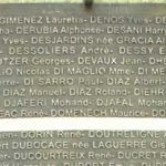 Les noms de la famille Donnat effacés de la quatrième plaque (photo TC - 28 février 2008).