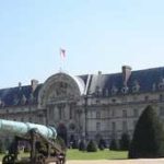 Les Invalides sont déjà le siège de deux musées distincts et complémentaires : le musée de l’Armée et le musée d’Histoire contemporaine-BDIC.