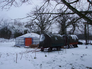 La yourte ne craint pas les rigueurs de l'hiver limousin (Photo A. Govet)