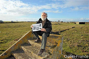 Jacques Sigot sur le site du camp de Montreuil-Bellay. (Marc Ollivier)