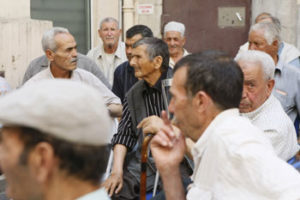 Devant les locaux de l’Adajeti à Toulon (photo Bruno Isolda)