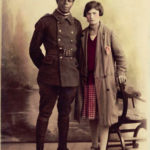 Crédits photo: Soldat originaire des Antilles et sa compagne, 1919, Coll. Éric Deroo