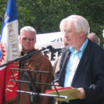 Gilles Manceron à Craonne, le 17 mai 2008 (© Fédération nationale de la libre pensée).
