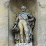 Statue du général Bugeaud, sur la façade de l’aile Rohan-Rivoli du Musée du Louvre