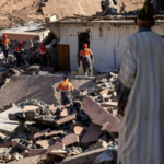 Recherche de survivants dans les décombres du village de Talat N'Yacoub, le 11 septembre 2023. © Photo Fadel Senna / AFP